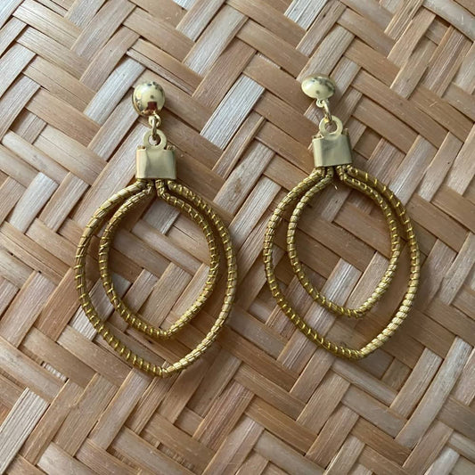 Boucles d'oreilles Capim Dourado double ovale Boucles d'oreilles Artisan local travaillant le Capim Dourado dans l'état du Tocantins au centre-est du Brésil 