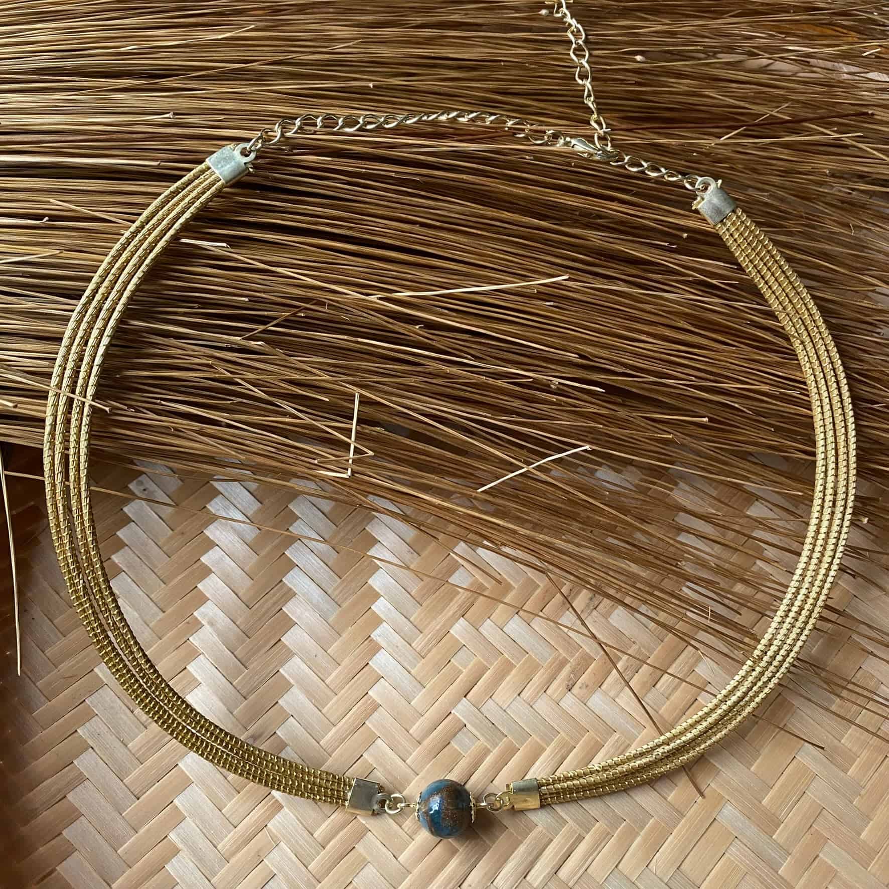 Collier Capim Dourado 4 lignes - pierre naturelle agate blue lace Collier Artisan local travaillant le Capim Dourado dans l'état du Tocantins au centre-est du Brésil 