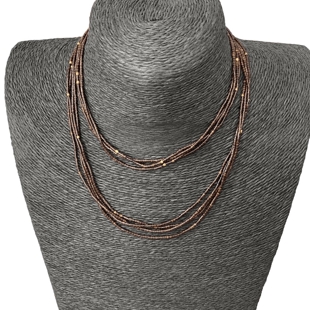 Collier de graines de tucumã - très long - Ethnie Rikbaktsa Collier Ethnie Rikbaktsa, localisée au centre ouest du Brésil 