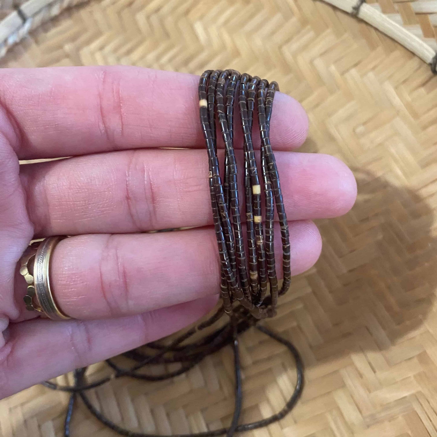 Collier de graines de tucumã - très long - Ethnie Rikbaktsa Collier Ethnie Rikbaktsa, localisée au centre ouest du Brésil 