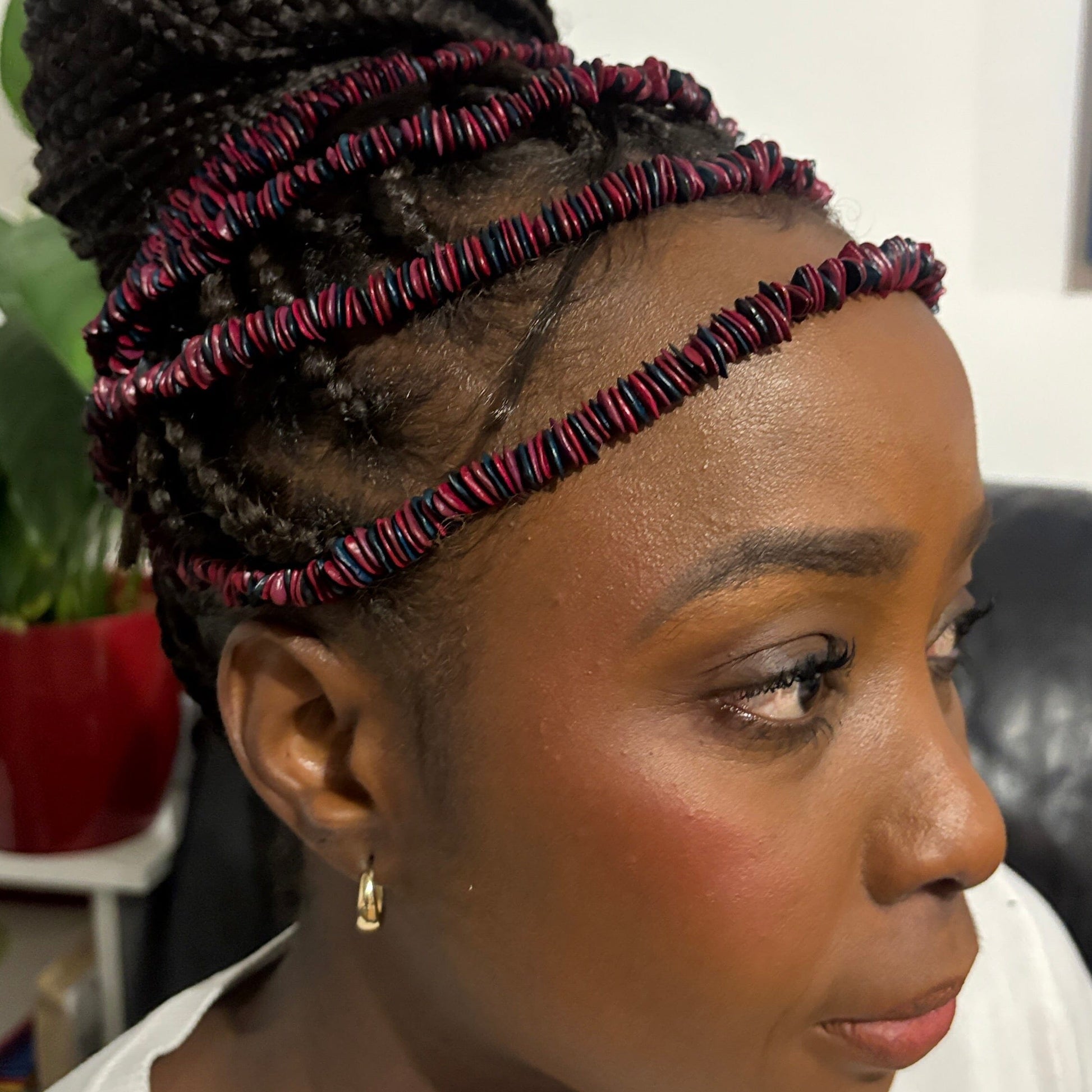 Collier sautoir de graines de jueirana avec noix - Ethnie Pataxo Collier Ethnie Pataxo, localisée dans l'état de Bahia à l'Est du Brésil. 