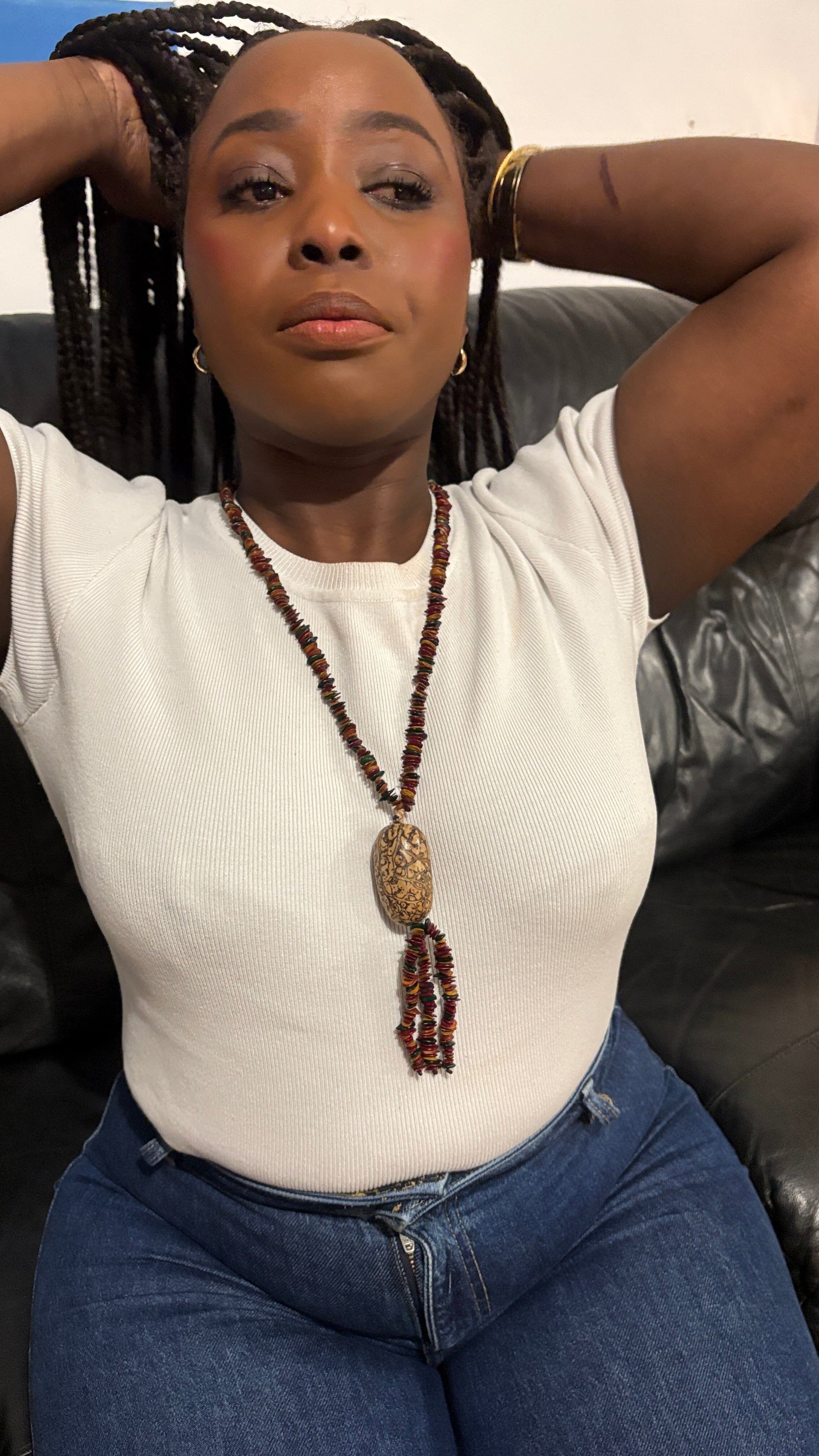 Collier sautoir multicolore jueirana et jupati - Ethnie Pataxo Collier Ethnie Pataxo, localisée dans l'état de Bahia à l'Est du Brésil. 