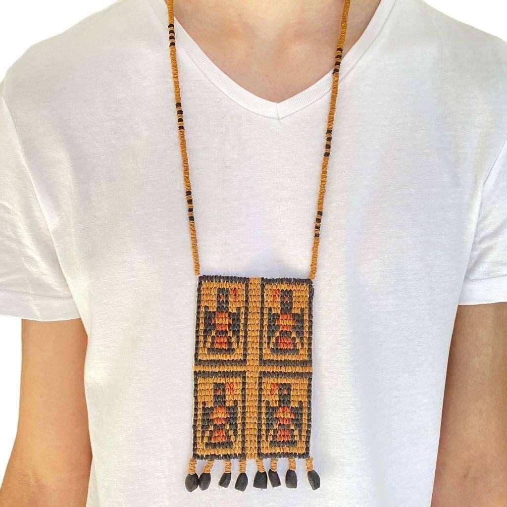 Collier traditionnel - graines naturelles de morototo