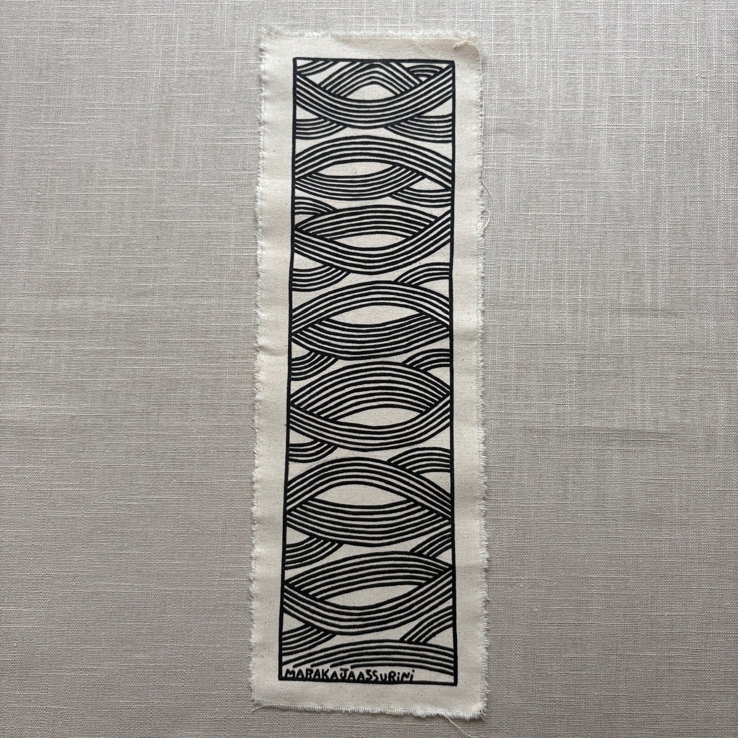 Dessin ethnique sur tissu - Ethnie Assurini Dessin Ethnie Assurini, localisée dans l'état du Pará dans le Nord du Brésil. 9 