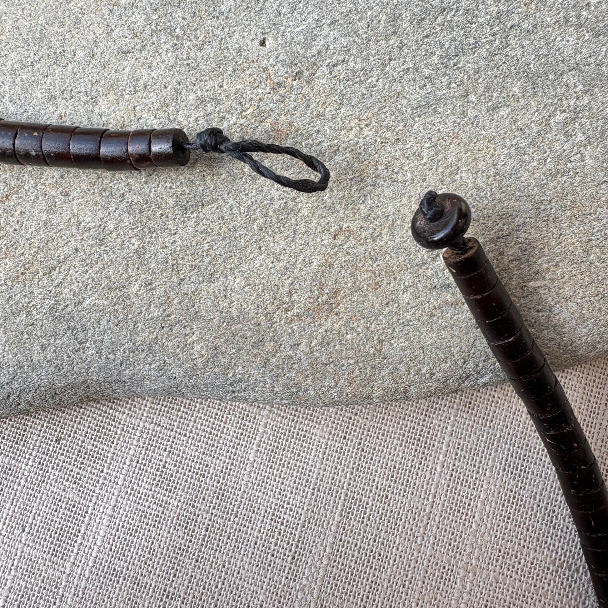 Parure collier et bracelet de graines naturelles de tucumã et jarina - Ethnie Apurina Collier Ethnie Apurina, localisée dans l' état de l' Amazonas au Nord du Brésil. 